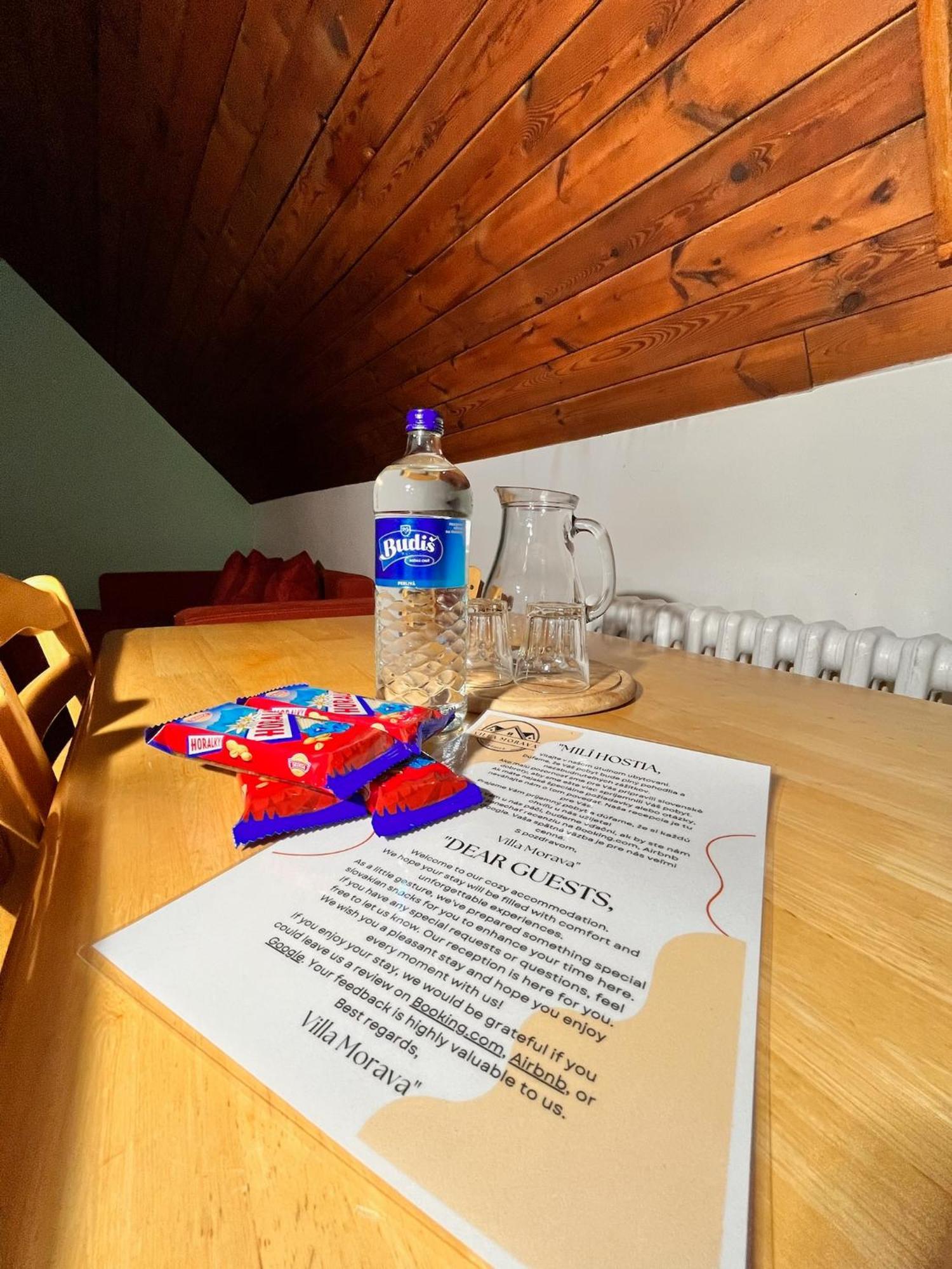 Vila Morava Hotel Lipótszentmiklós Kültér fotó