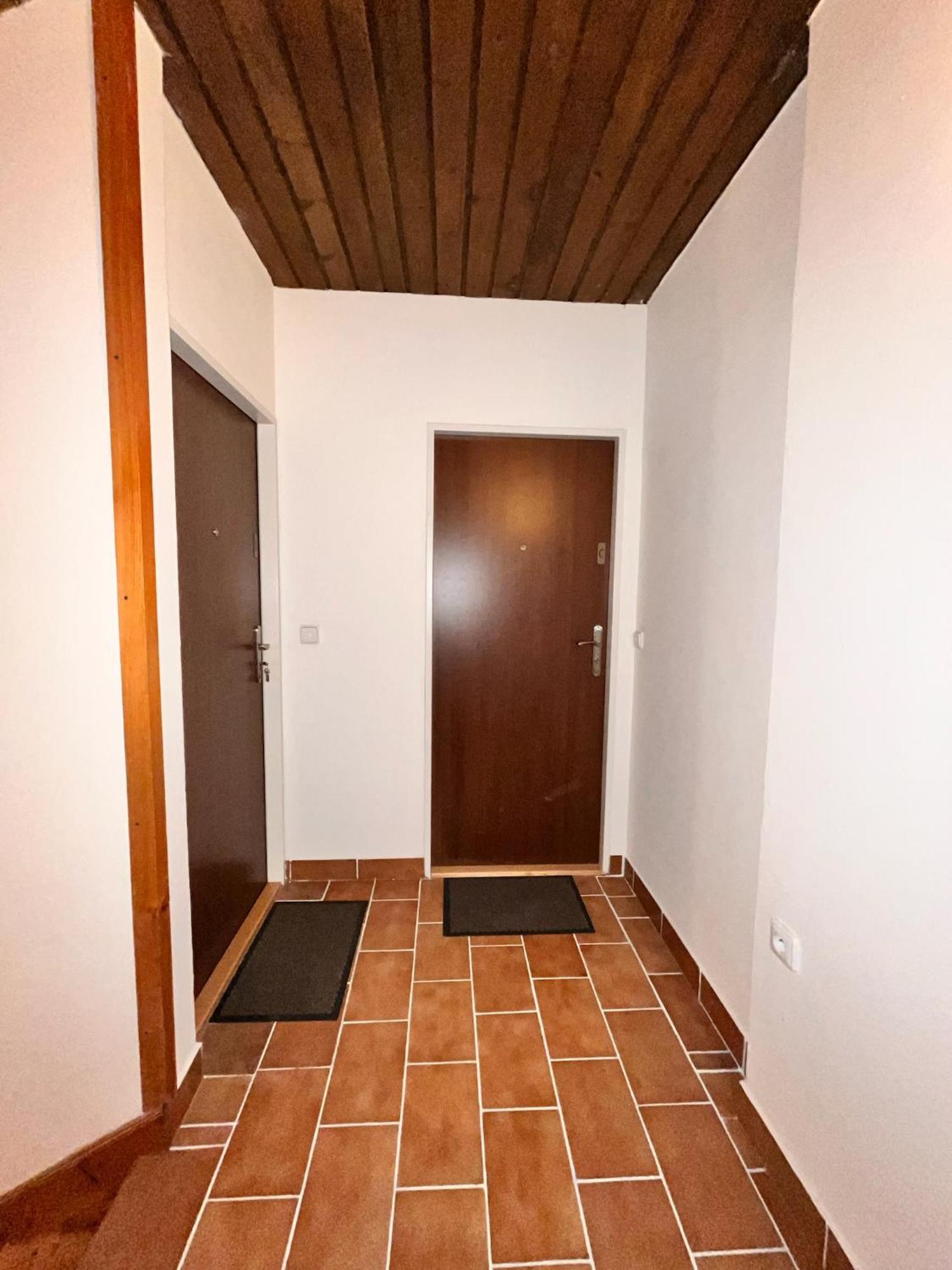 Vila Morava Hotel Lipótszentmiklós Kültér fotó